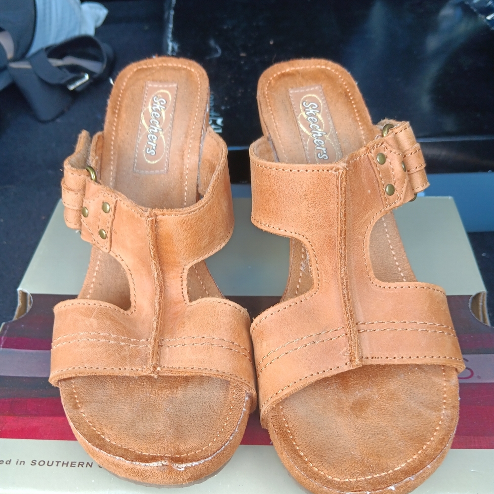 Wedge sandals